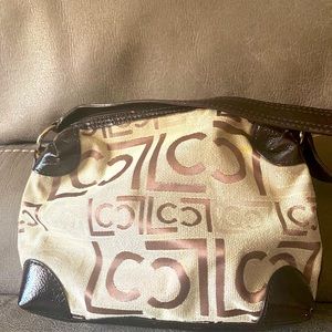 Liz Claiborne small shoulder bag